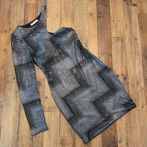 Arden B single sleeve dress